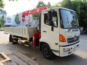 Xe Tải Hino gắn cẩu Unic 3 tấn 4 đốt