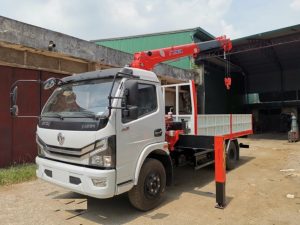 Xe Dongfeng gắn cẩu 3 tấn 4 đốt