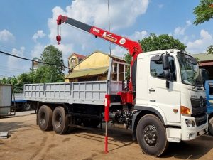 Xe tải HINO FL gắn cẩu unic 340