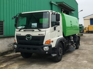 Xe quét hút bụi đường Hino – 06 khối