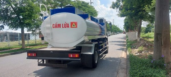 xe chở xăng dầu 11m3 Chenglong